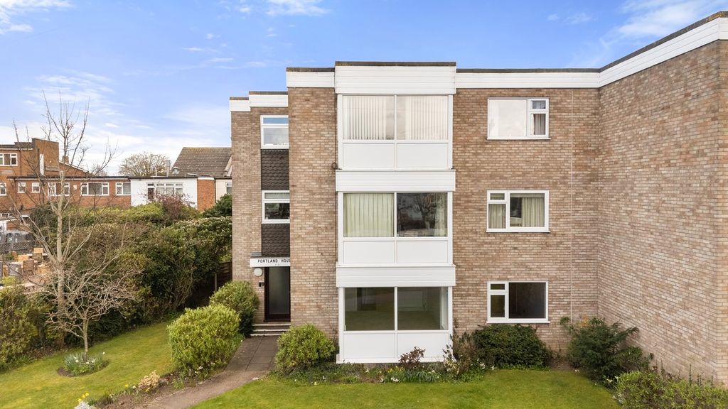 Property photo 2 of 13