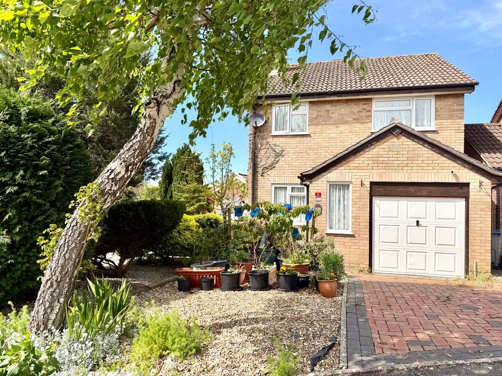 Property photo 1 of 15 Property Front