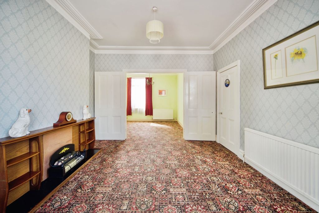 Property photo 2 of 20 Reception Room