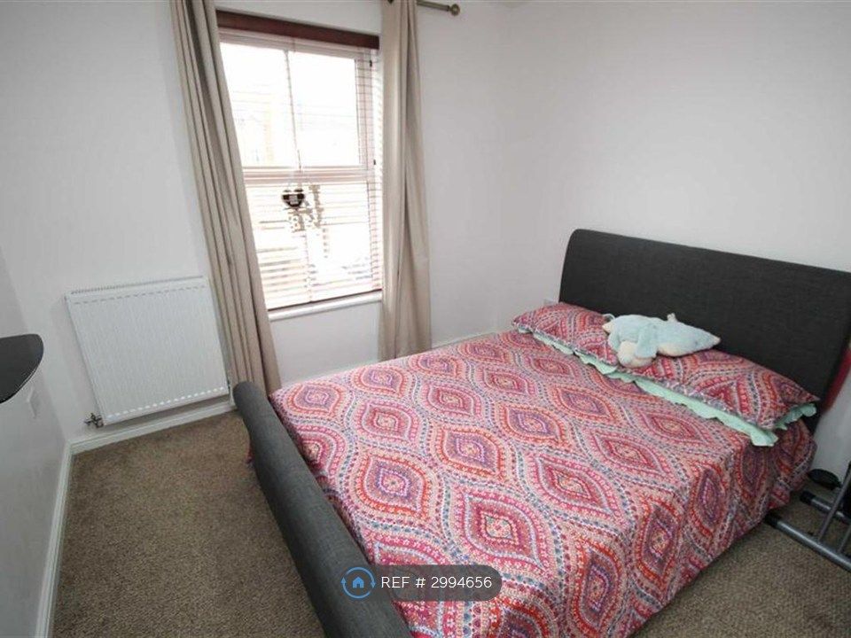 Property photo 3 of 19