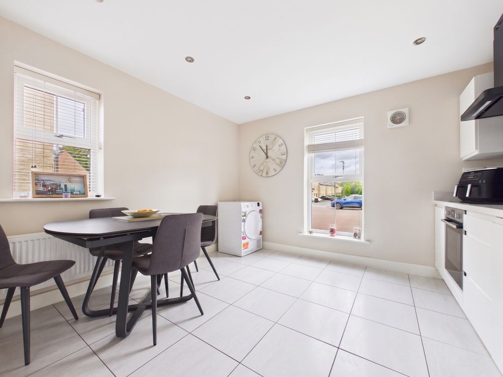 Property photo 3 of 27 3- Rob Hammond Ewemove Pontefract