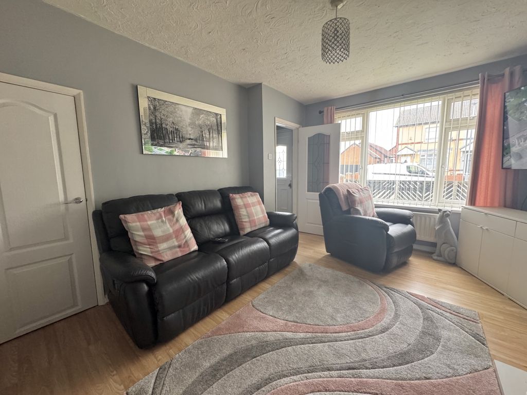 Property photo 3 of 12 Img_7223