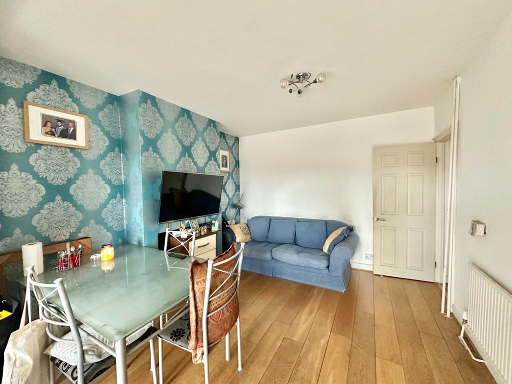 Property photo 2 of 11 Img_2232.Jpg