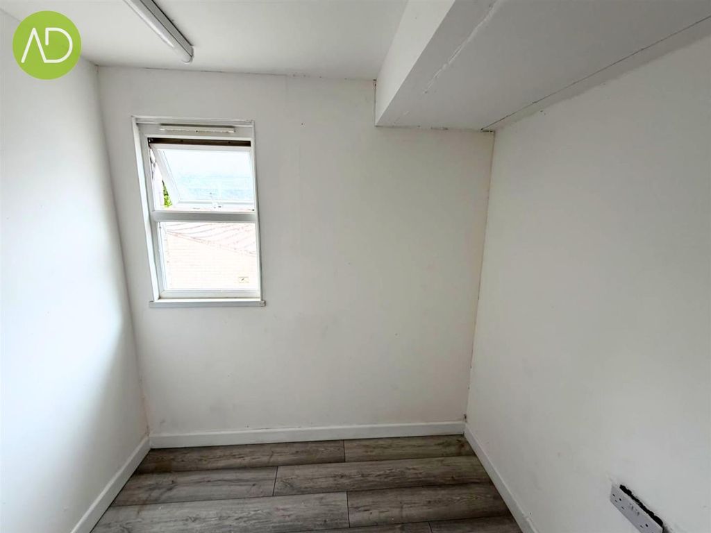 Property photo 2 of 7 6.Jpg