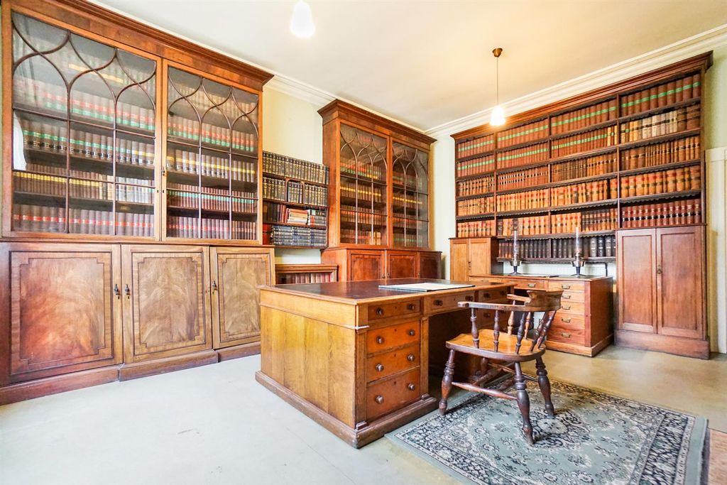 Property photo 2 of 30 Library
