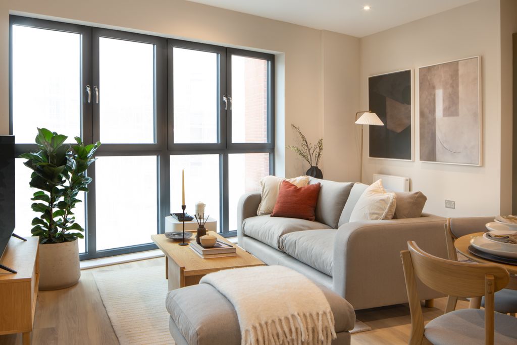 Property photo 2 of 6