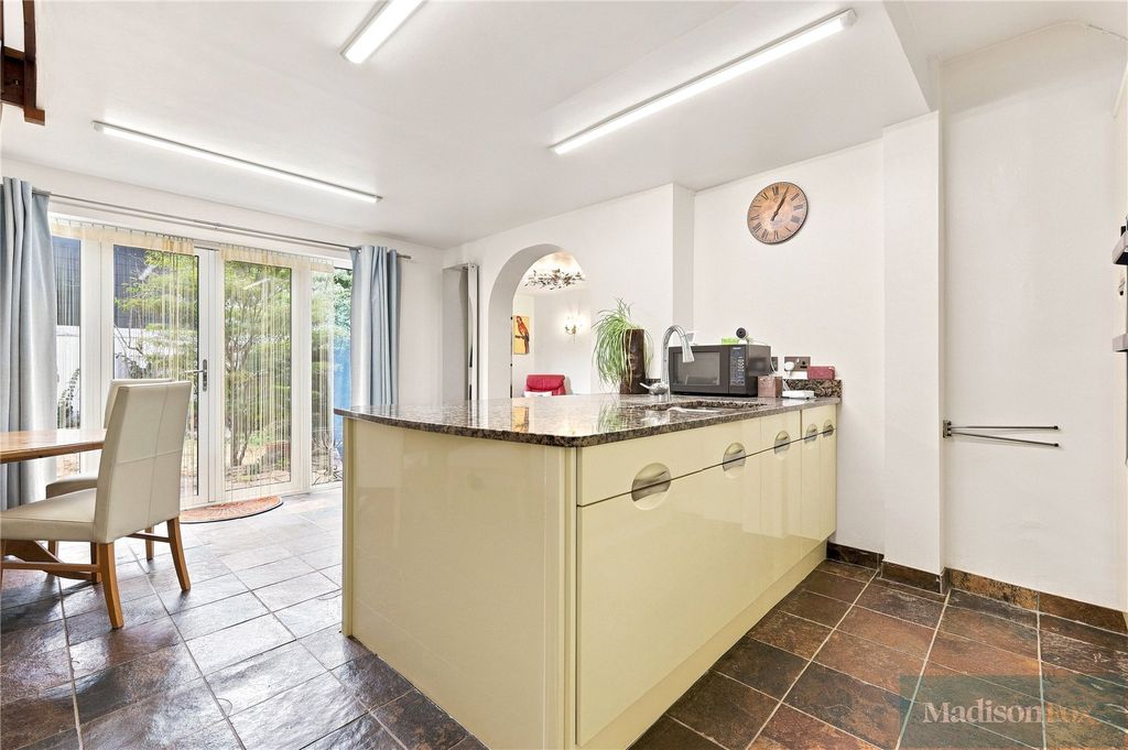 Property photo 3 of 34 Picture No. 20
