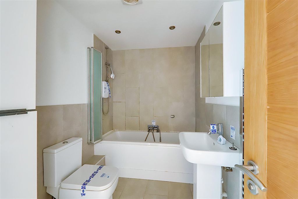 Property photo 3 of 4 Img_3470-Img_3472.Jpg