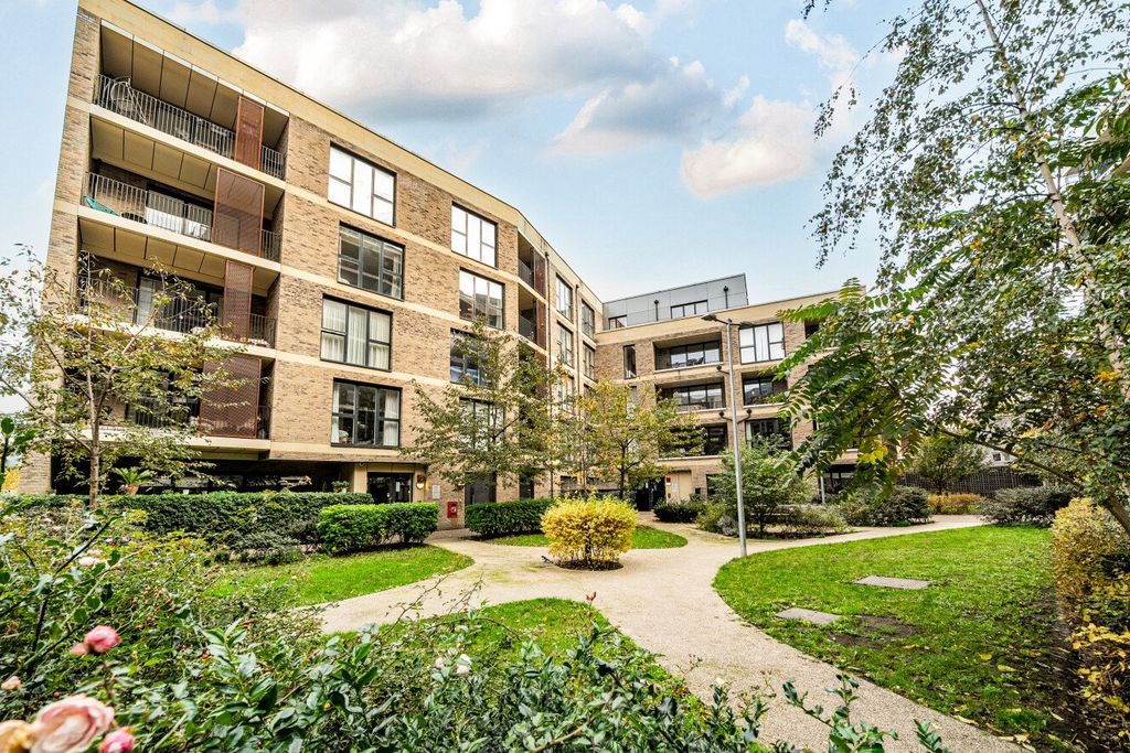 Property photo 3 of 17 Picture No. 04