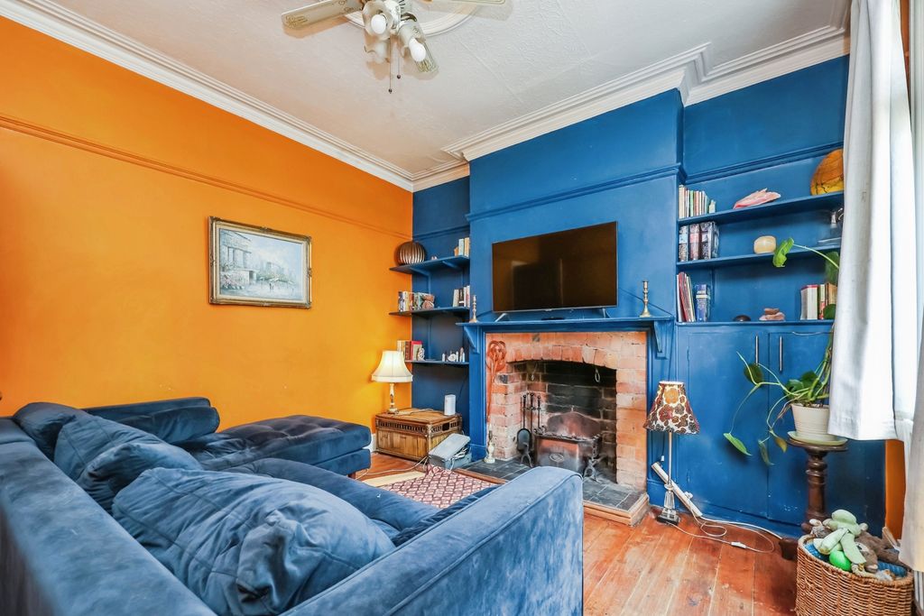 Property photo 2 of 15