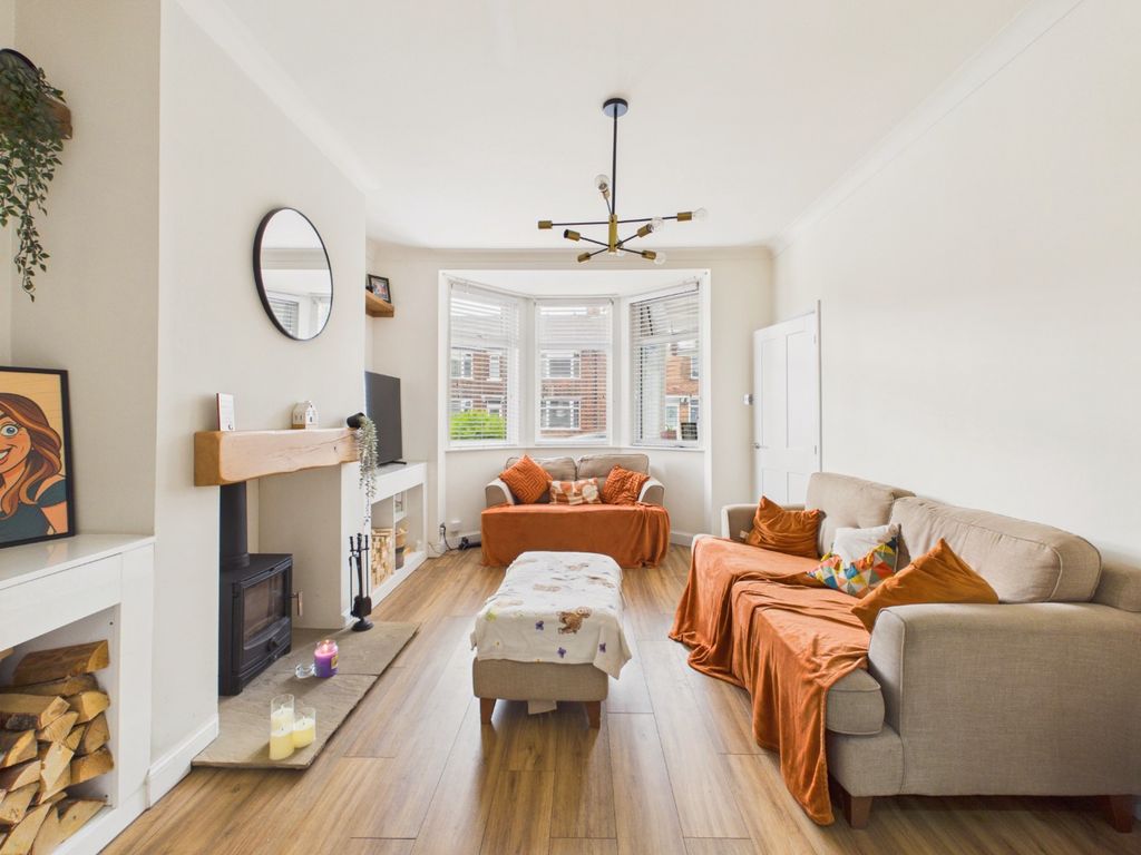 Property photo 3 of 14 5274344