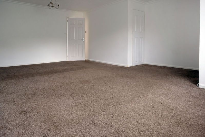 Property photo 3 of 17 Photo 11