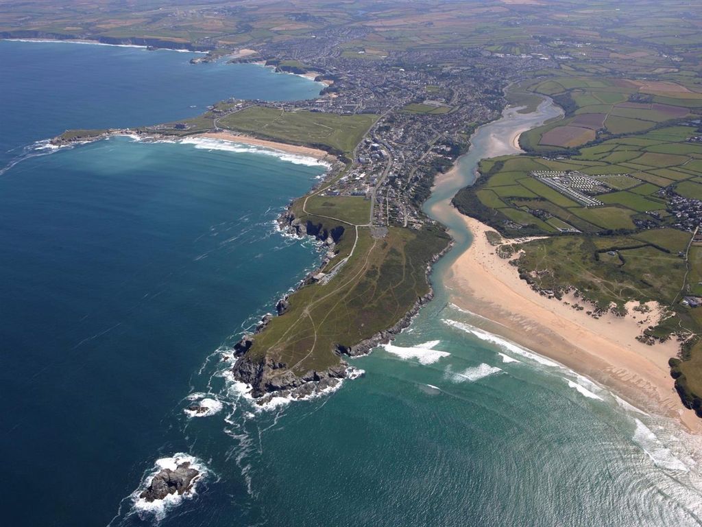 Property photo 2 of 13 Pentire