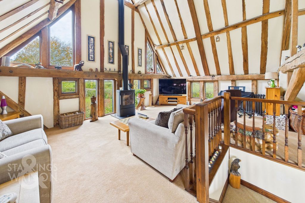 Property photo 2 of 41