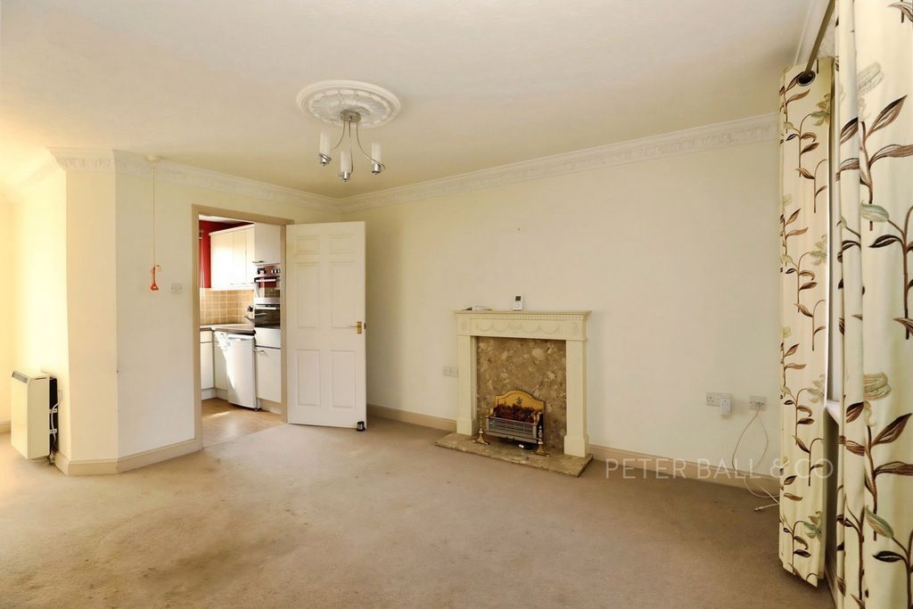 Property photo 2 of 17 Living Room