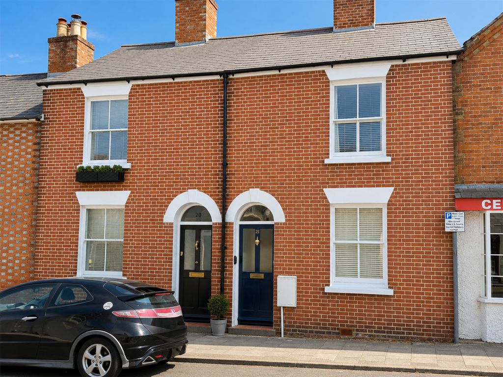 Property photo 1 of 11 Ss21 Front