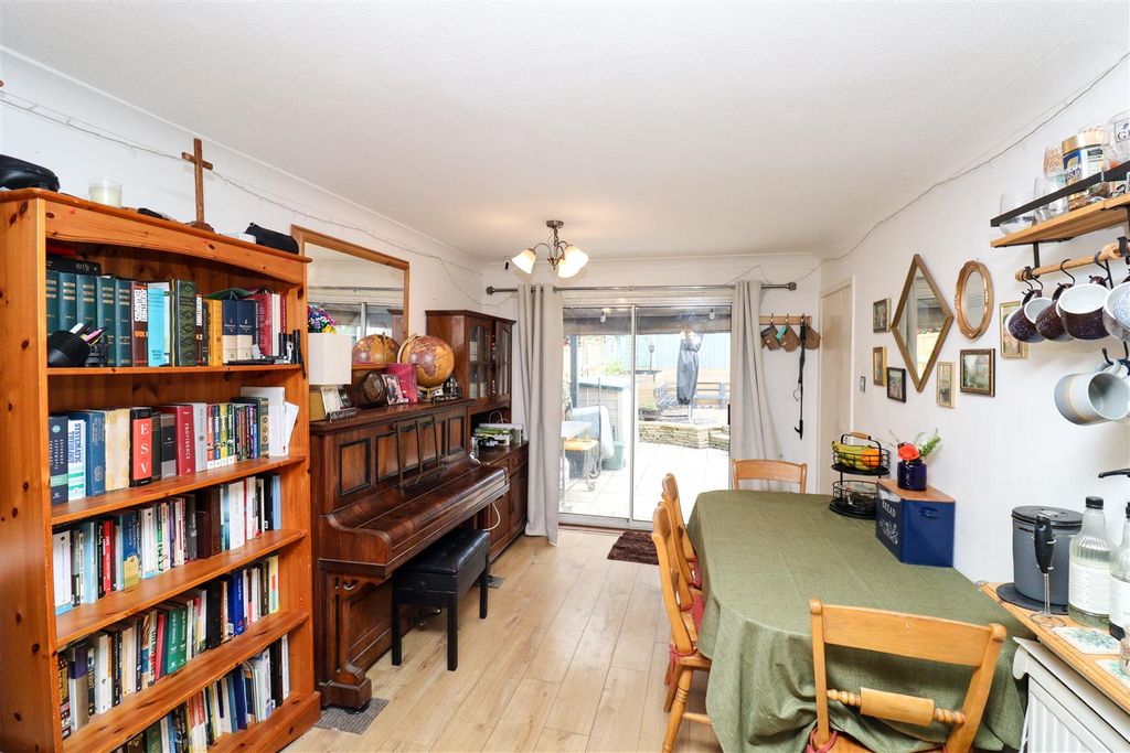 Property photo 3 of 15 Living/Dining Room