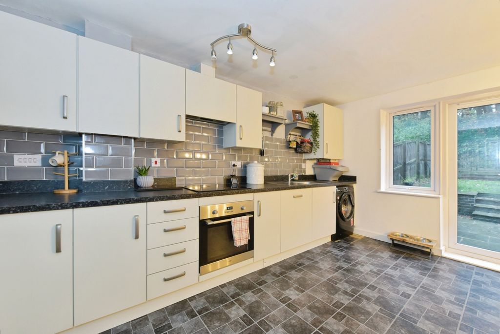 Property photo 2 of 17 Photo