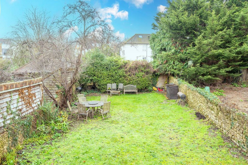 Property photo 3 of 19