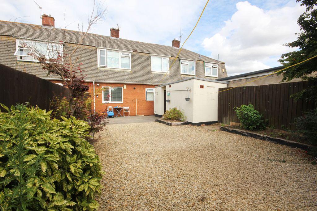 Property photo 2 of 16
