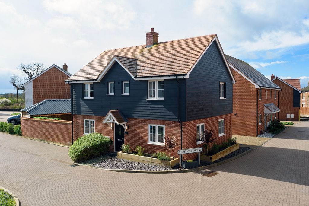 Property photo 1 of 20 4989952