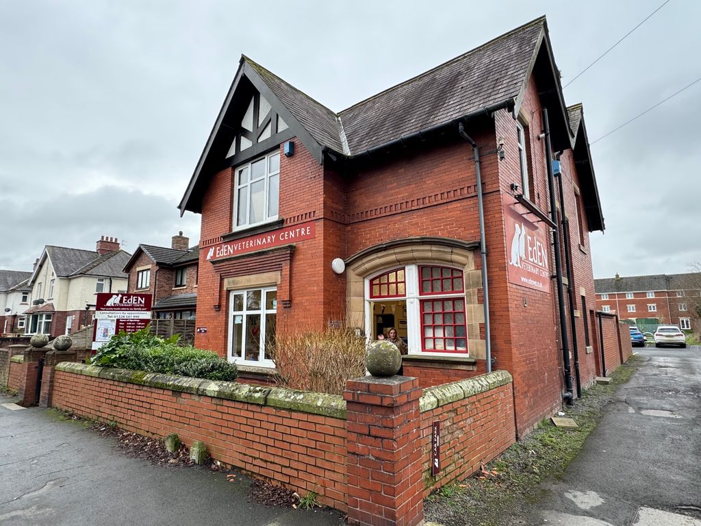 Property photo 2 of 3