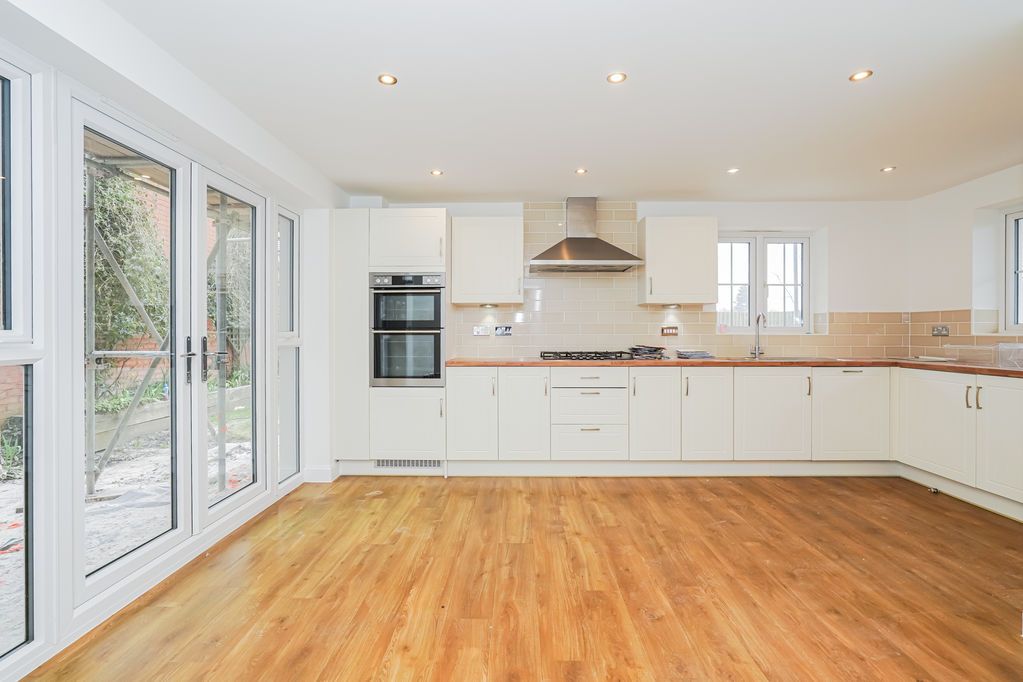 Property photo 2 of 34 Photo 13