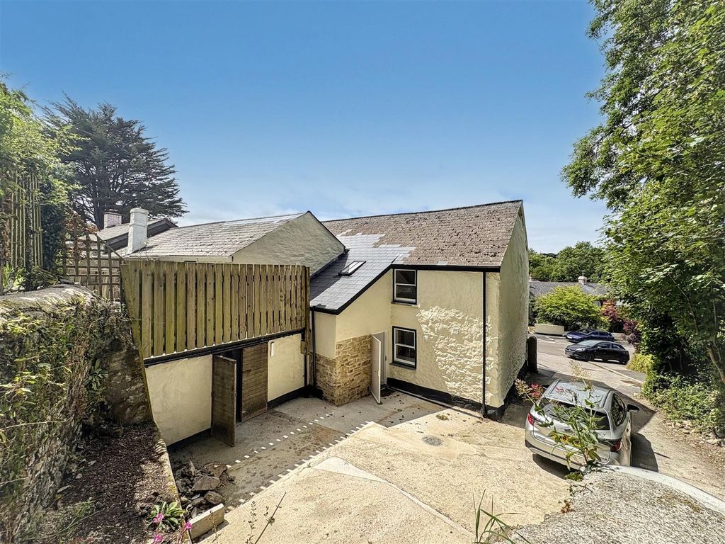 Property photo 3 of 19