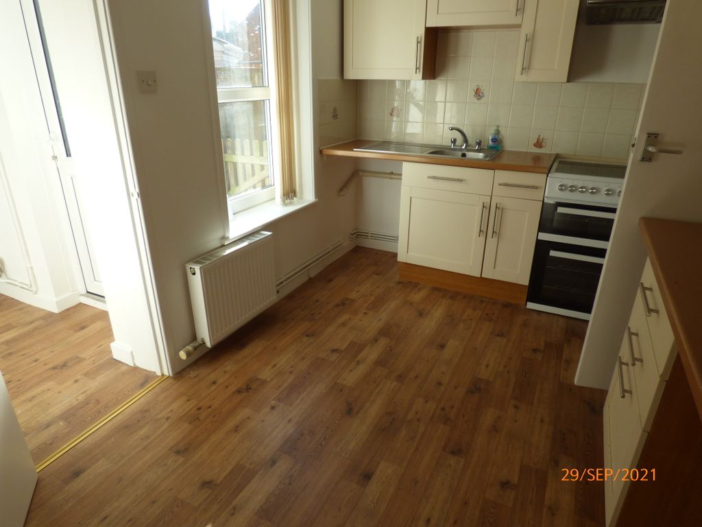 Property photo 3 of 10 Img_975_4_Original