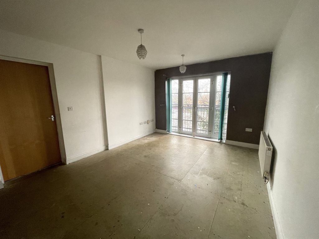 Property photo 2 of 8