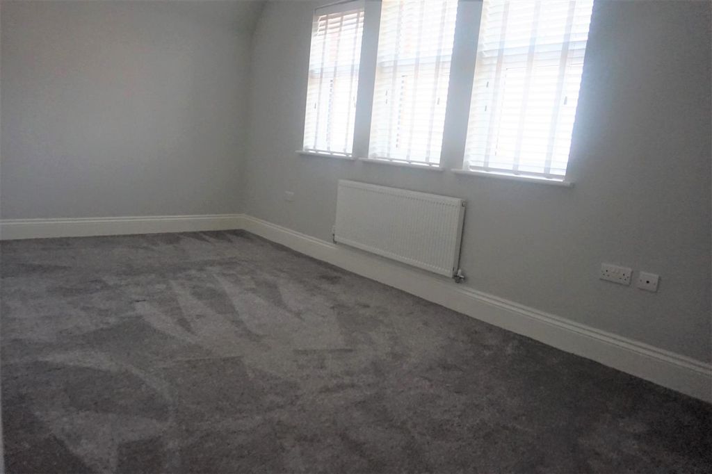 Property photo 2 of 3 Bedroom