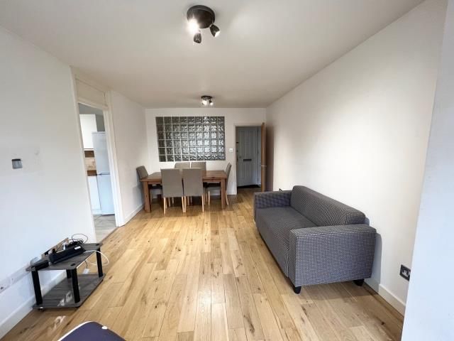 Property photo 1 of 8 Reception Room