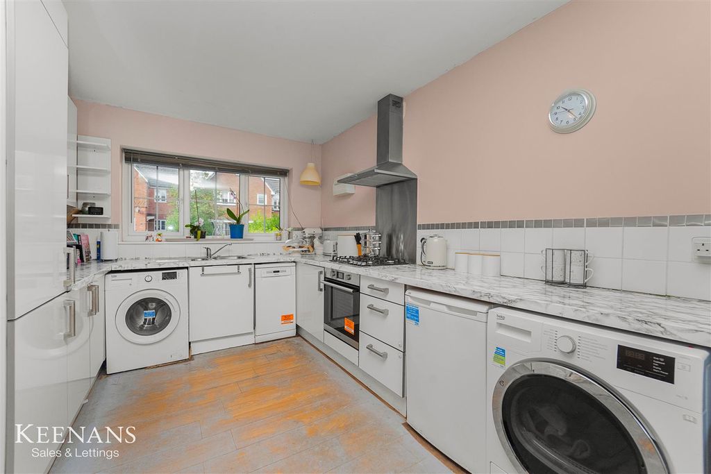 Property photo 3 of 34 3.Jpg