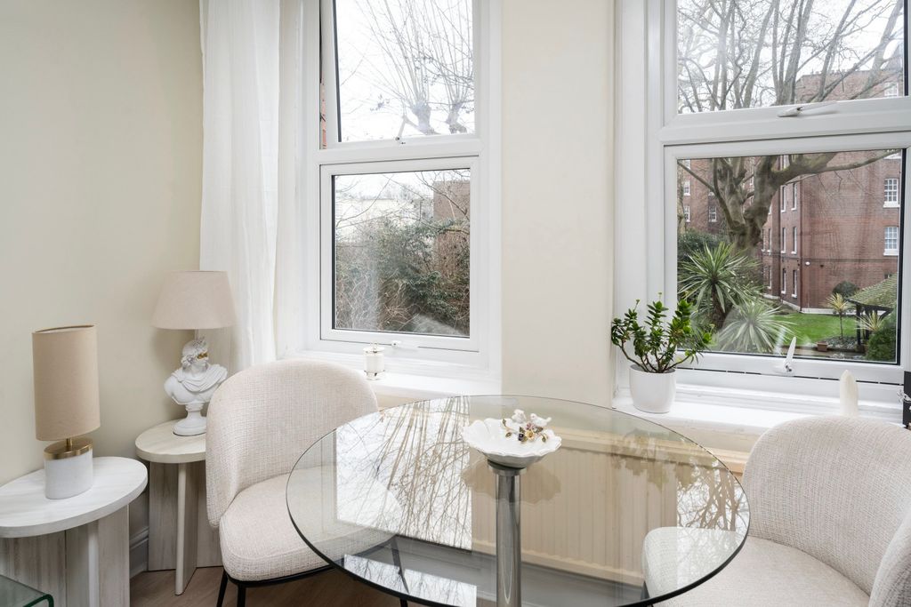 Property photo 3 of 12 Picture No. 24