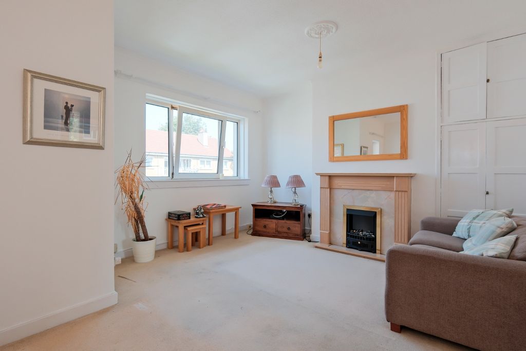 Property photo 2 of 21 4634352