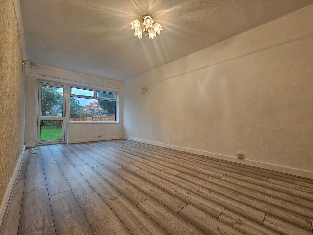 Property photo 3 of 25 Front