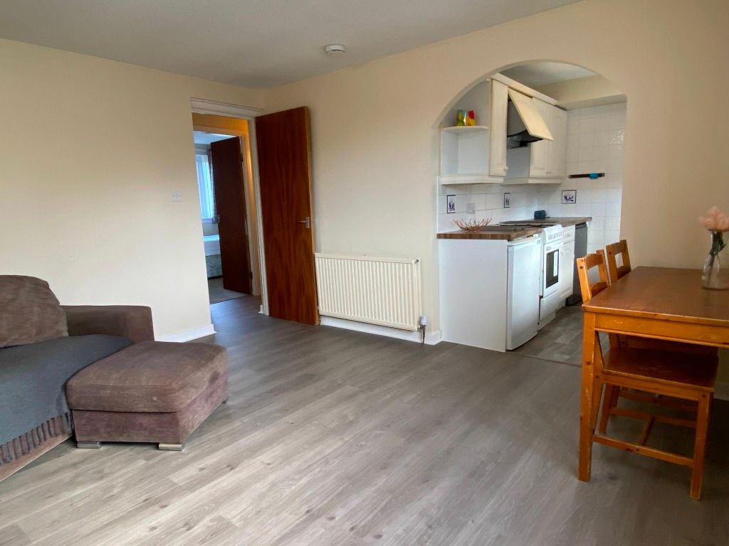 Property photo 3 of 11 Photo 3