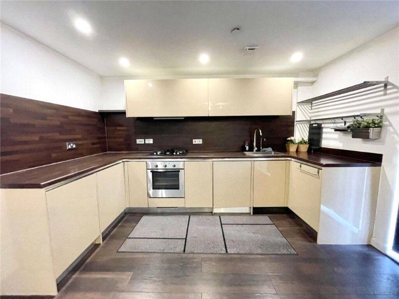 Property photo 2 of 13 Picture No. 12