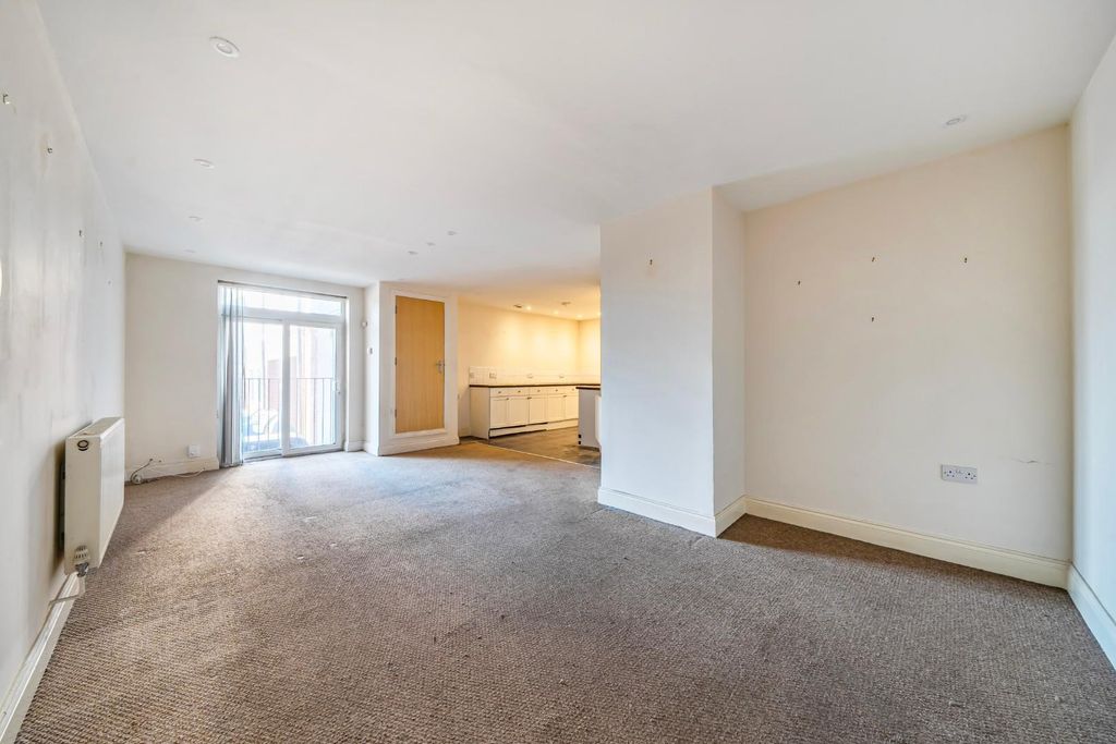 Property photo 3 of 14 1423063-10-69A5A3Bbba310.Jpg