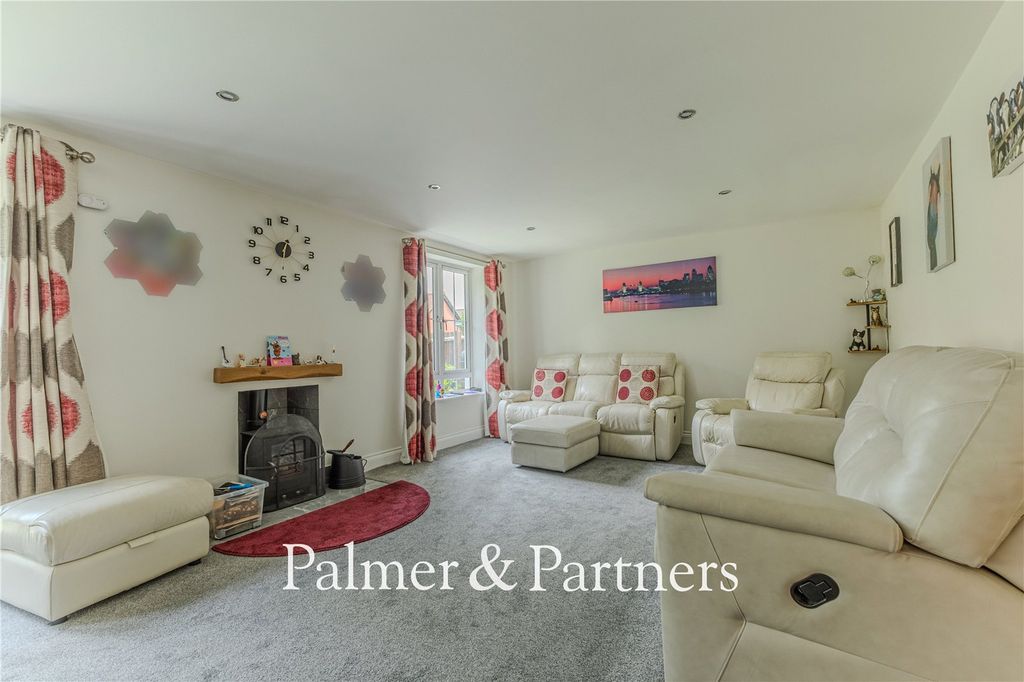 Property photo 3 of 25 Picture No. 06