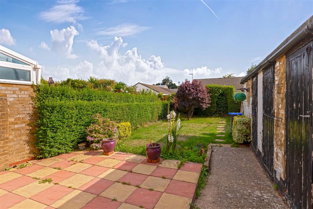 Property photo 2 of 13 The Strand_15.Jpg