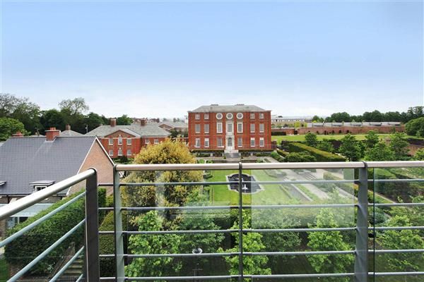 Property photo 3 of 10 Balcony