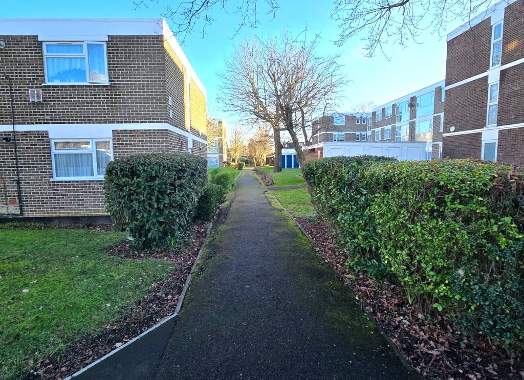 Property photo 2 of 14