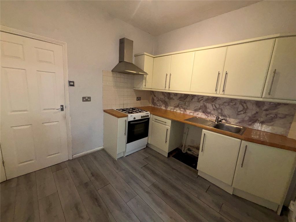 Property photo 2 of 10 Picture No. 08