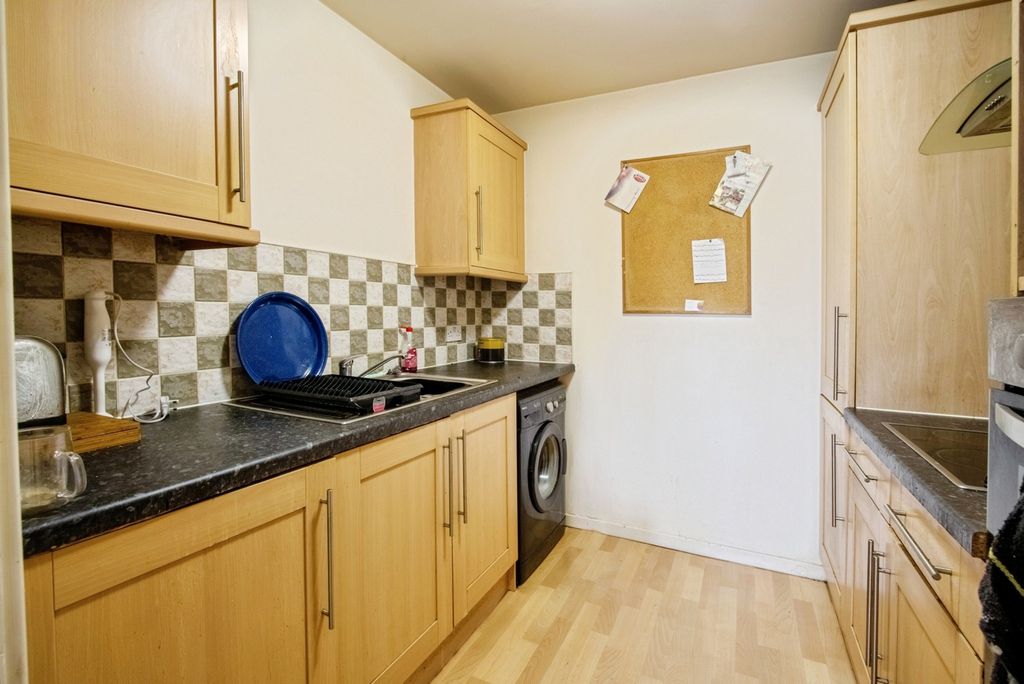 Property photo 3 of 12 Photo