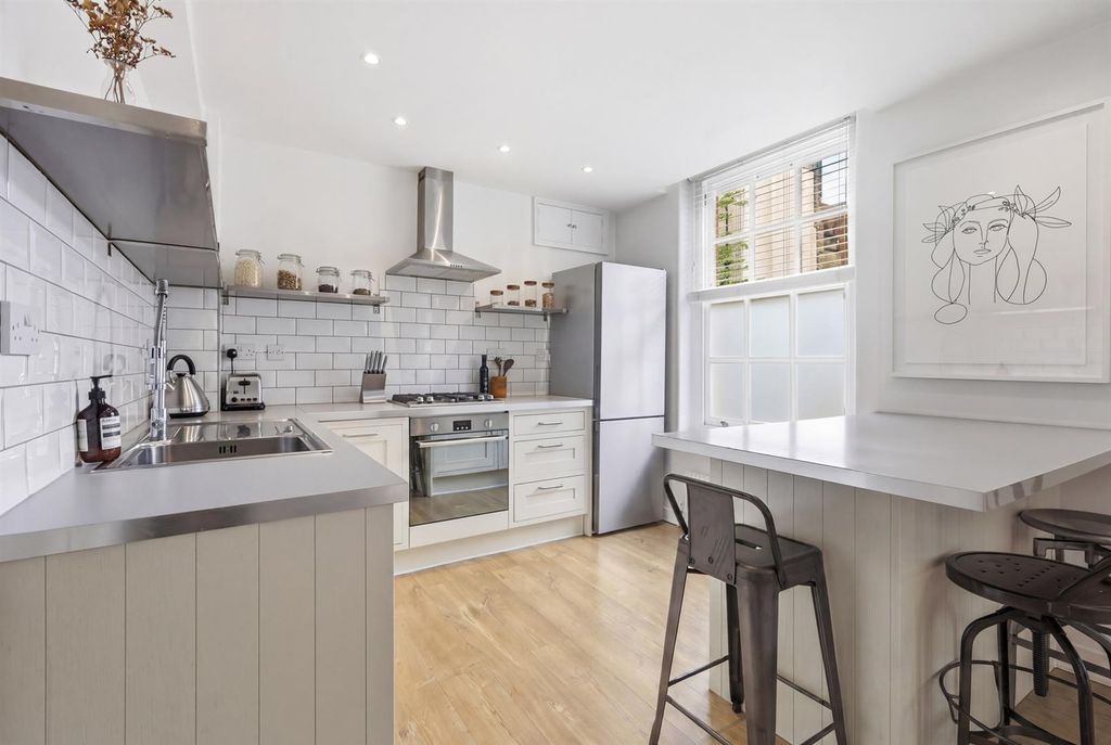 Property photo 3 of 15 3_008_Img_0247_Reedit_F6c43d8d.Jpg