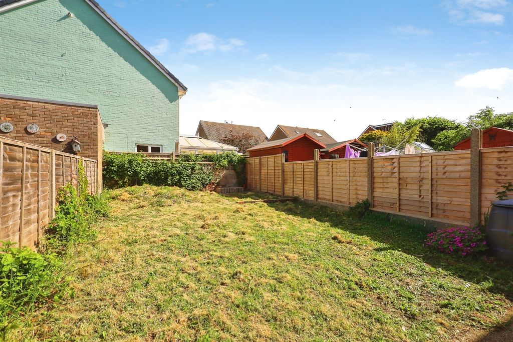 Property photo 2 of 13