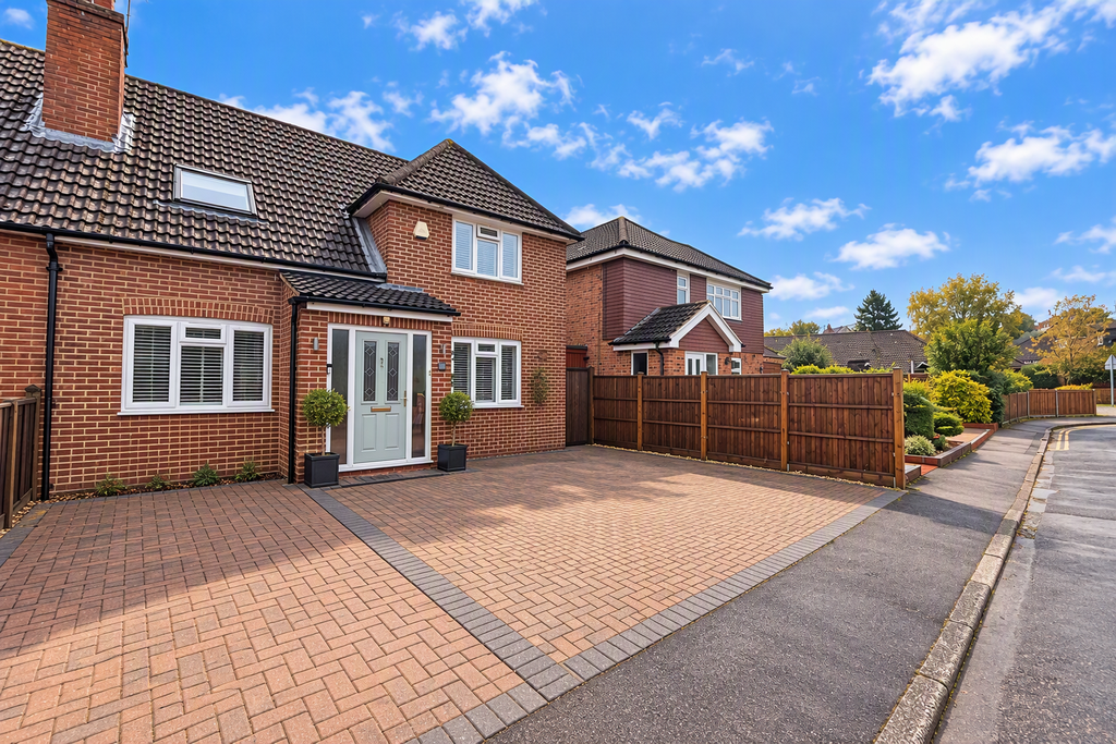 Property photo 1 of 34