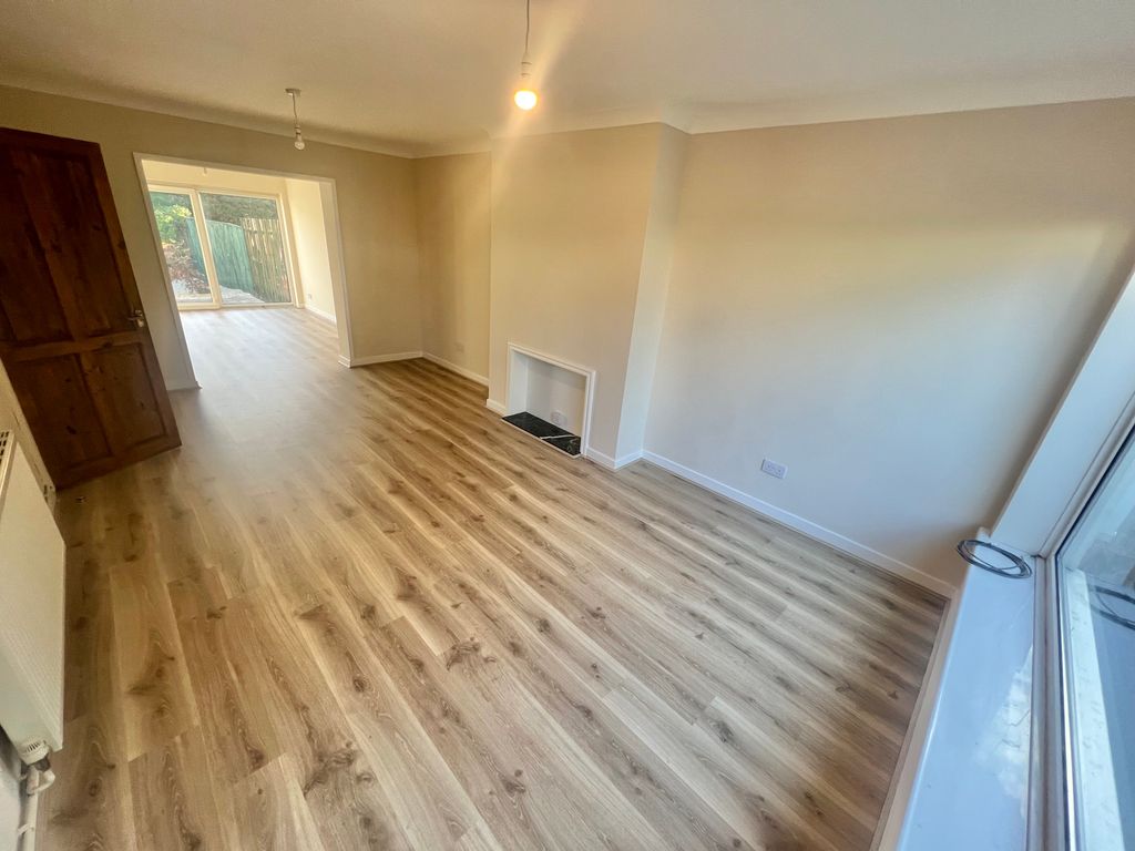 Property photo 2 of 11 Image