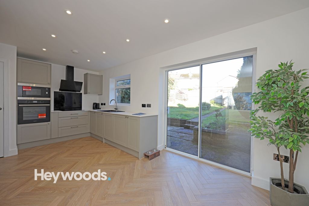 Property photo 3 of 29 0F1A8828